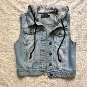 CI SONO Distressed Hooded Denim Crop Vest